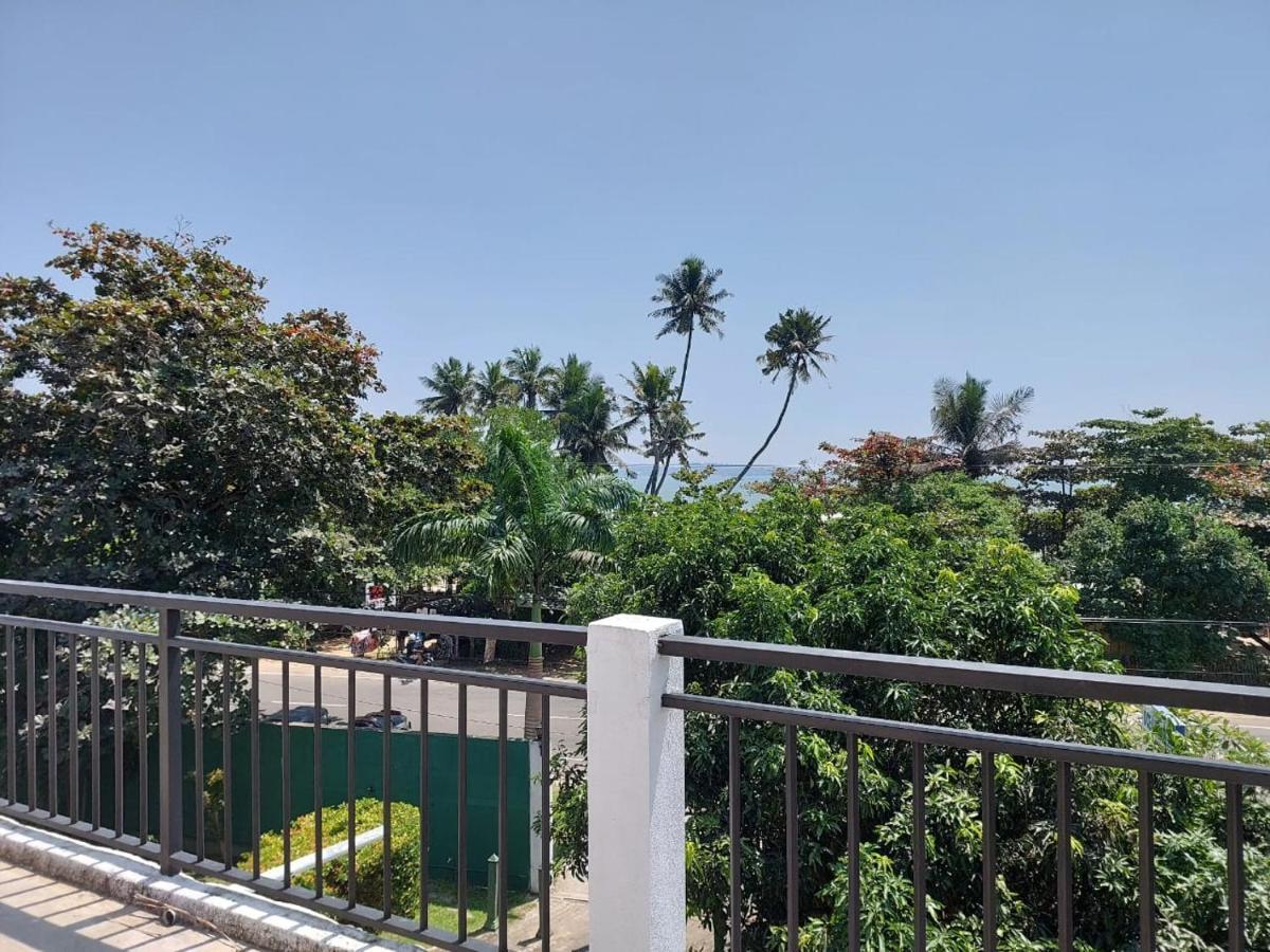 Готель Weligama Ocean Breeze Екстер'єр фото